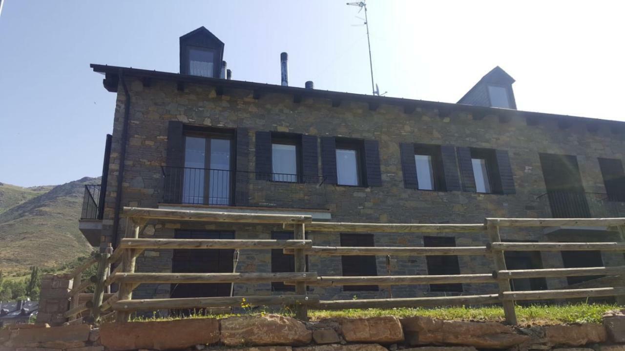 Apartamento L Auet Pla de l'Ermita Exterior photo